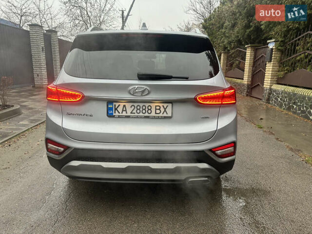 Серый Хендай Санта Фе, объемом двигателя 2.36 л и пробегом 69 тыс. км за 29900 $, фото 5 на Automoto.ua