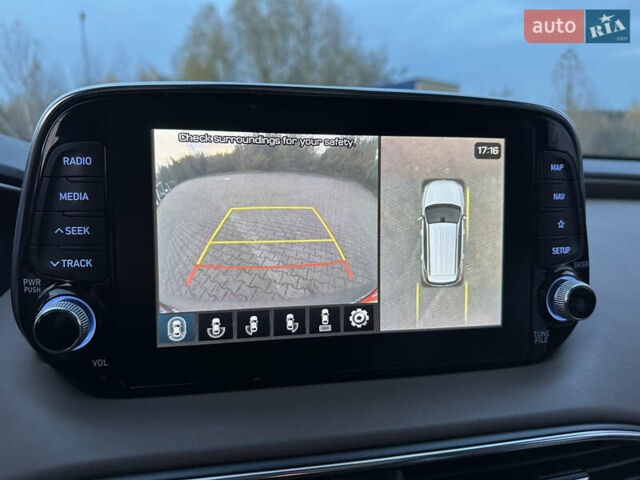 Серый Хендай Санта Фе, объемом двигателя 2.2 л и пробегом 131 тыс. км за 29200 $, фото 111 на Automoto.ua