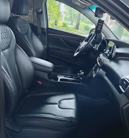 Хендай Санта Фе 2018 в Черкассах на Automoto.ua Серый Хендай Санта Фе, объемом двигателя 2 л и пробегом 134 тыс. км за 25500 $, фото 15 на Automoto.ua