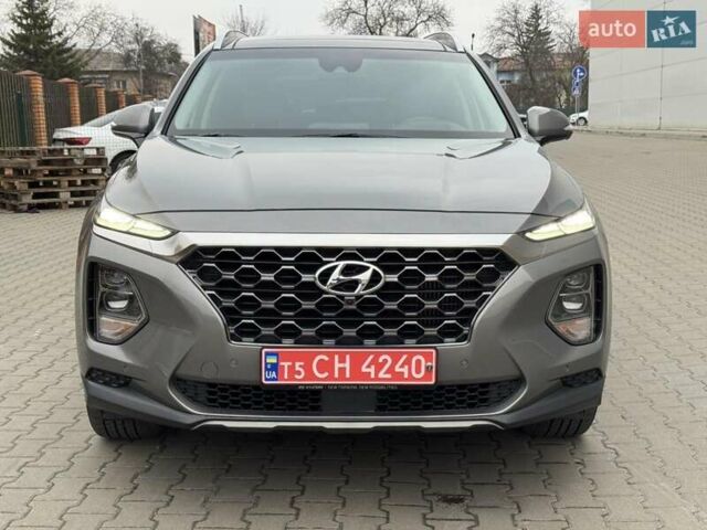 Серый Хендай Санта Фе, объемом двигателя 2.2 л и пробегом 158 тыс. км за 29700 $, фото 19 на Automoto.ua