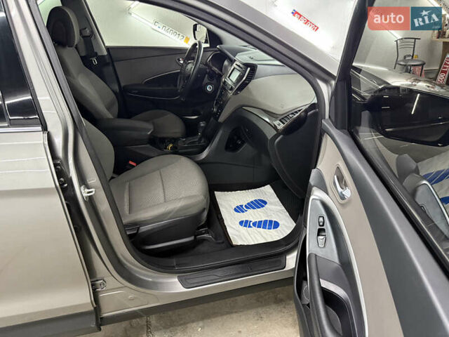 Хендай Санта Фе 2018 в Кременце на Automoto.ua Серый Хендай Санта Фе, объемом двигателя 2.4 л и пробегом 67 тыс. км за 19000 $, фото 19 на Automoto.ua