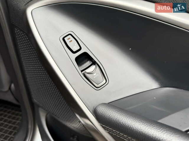 Сірий Хендай Санта Фе, об'ємом двигуна 2.2 л та пробігом 169 тис. км за 19399 $, фото 44 на Automoto.ua