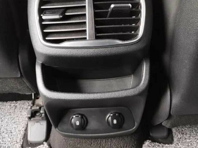 Сірий Хендай Санта Фе, об'ємом двигуна 2 л та пробігом 140 тис. км за 21000 $, фото 10 на Automoto.ua