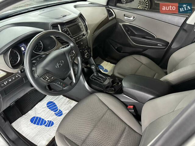 Хендай Санта Фе 2018 в Кременце на Automoto.ua Серый Хендай Санта Фе, объемом двигателя 2.4 л и пробегом 67 тыс. км за 19000 $, фото 32 на Automoto.ua