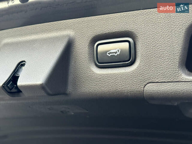 Серый Хендай Санта Фе, объемом двигателя 2.2 л и пробегом 131 тыс. км за 29200 $, фото 98 на Automoto.ua