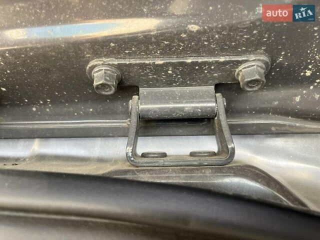 Серый Хендай Санта Фе, объемом двигателя 2.2 л и пробегом 75 тыс. км за 31050 $, фото 31 на Automoto.ua