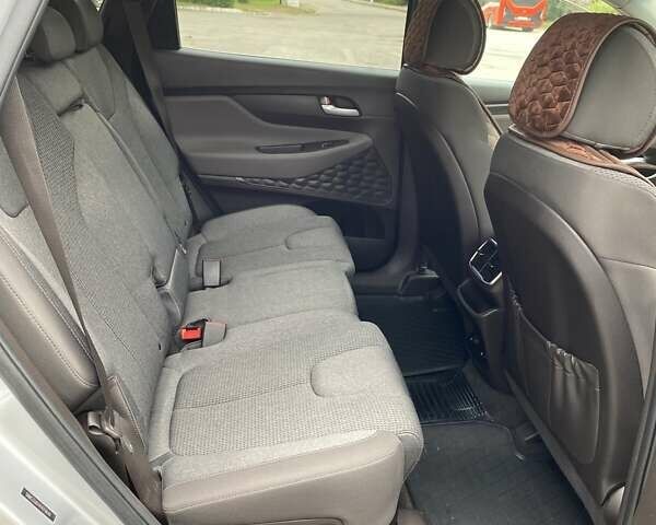 Серый Хендай Санта Фе, объемом двигателя 2.36 л и пробегом 69 тыс. км за 23500 $, фото 30 на Automoto.ua