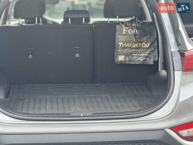 Сірий Хендай Санта Фе, об'ємом двигуна 2.36 л та пробігом 130 тис. км за 19500 $, фото 12 на Automoto.ua