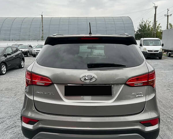 Серый Хендай Санта Фе, объемом двигателя 2.36 л и пробегом 80 тыс. км за 15500 $, фото 7 на Automoto.ua