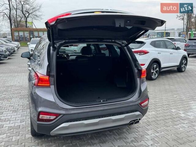 Серый Хендай Санта Фе, объемом двигателя 2 л и пробегом 95 тыс. км за 25500 $, фото 9 на Automoto.ua