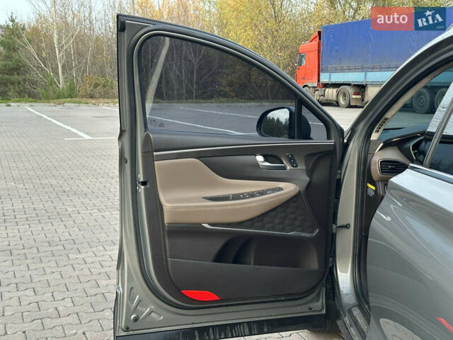 Серый Хендай Санта Фе, объемом двигателя 2.2 л и пробегом 131 тыс. км за 29200 $, фото 39 на Automoto.ua