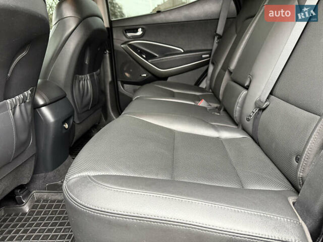 Сірий Хендай Санта Фе, об'ємом двигуна 2.2 л та пробігом 169 тис. км за 19399 $, фото 39 на Automoto.ua