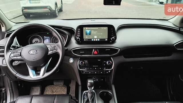 Серый Хендай Санта Фе, объемом двигателя 2 л и пробегом 113 тыс. км за 26400 $, фото 7 на Automoto.ua