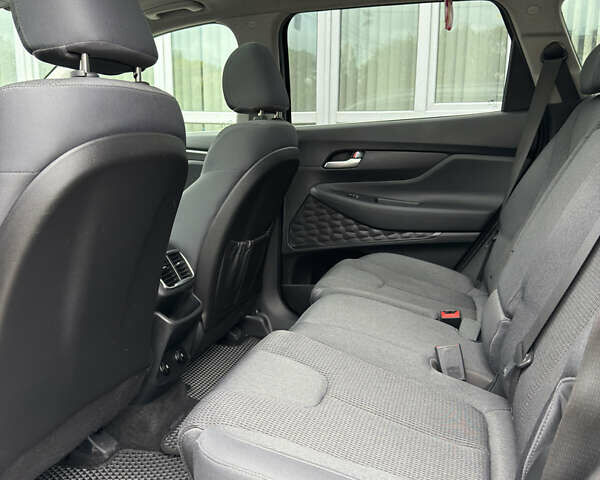 Серый Хендай Санта Фе, объемом двигателя 2 л и пробегом 103 тыс. км за 26000 $, фото 12 на Automoto.ua