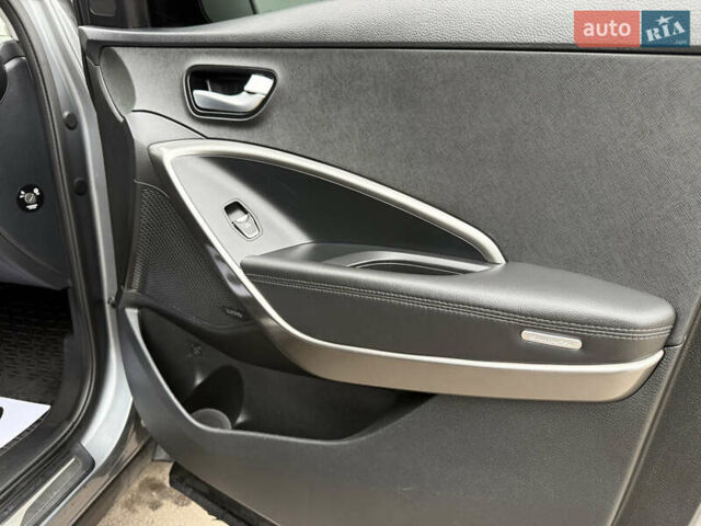 Сірий Хендай Санта Фе, об'ємом двигуна 2.2 л та пробігом 169 тис. км за 19399 $, фото 48 на Automoto.ua