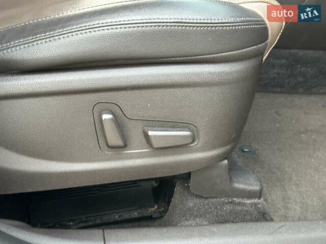 Серый Хендай Санта Фе, объемом двигателя 2.2 л и пробегом 131 тыс. км за 29200 $, фото 52 на Automoto.ua