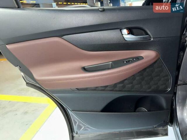 Сірий Хендай Санта Фе, об'ємом двигуна 2 л та пробігом 125 тис. км за 35000 $, фото 11 на Automoto.ua