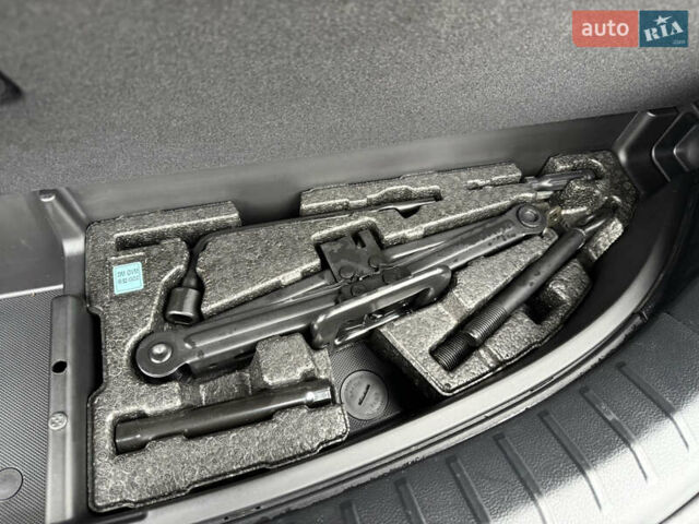 Сірий Хендай Санта Фе, об'ємом двигуна 2.2 л та пробігом 169 тис. км за 19399 $, фото 41 на Automoto.ua