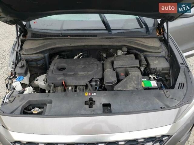 Серый Хендай Санта Фе, объемом двигателя 2.36 л и пробегом 260 тыс. км за 5500 $, фото 11 на Automoto.ua