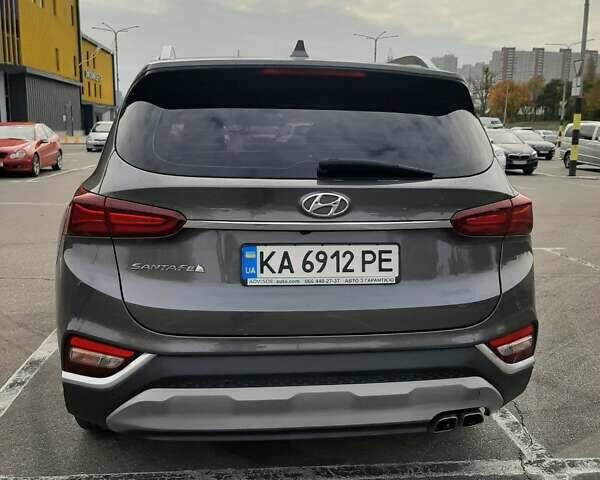 Сірий Хендай Санта Фе, об'ємом двигуна 2 л та пробігом 104 тис. км за 29300 $, фото 2 на Automoto.ua