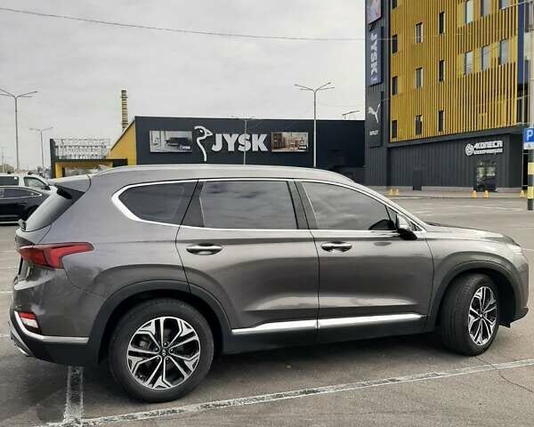 Сірий Хендай Санта Фе, об'ємом двигуна 2 л та пробігом 104 тис. км за 29300 $, фото 3 на Automoto.ua