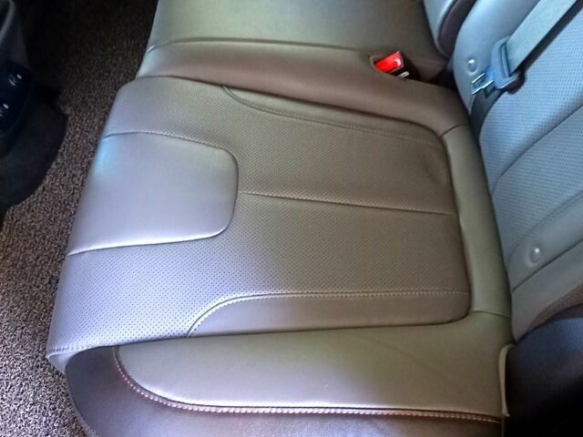 Серый Хендай Санта Фе, объемом двигателя 2.2 л и пробегом 74 тыс. км за 30000 $, фото 6 на Automoto.ua