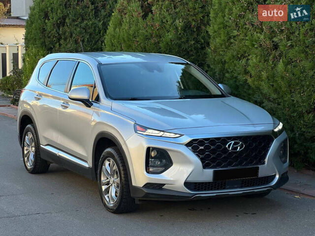 Серый Хендай Санта Фе, объемом двигателя 2.36 л и пробегом 126 тыс. км за 16900 $, фото 15 на Automoto.ua
