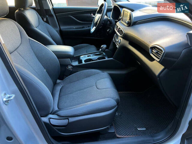 Серый Хендай Санта Фе, объемом двигателя 2.36 л и пробегом 126 тыс. км за 16900 $, фото 26 на Automoto.ua