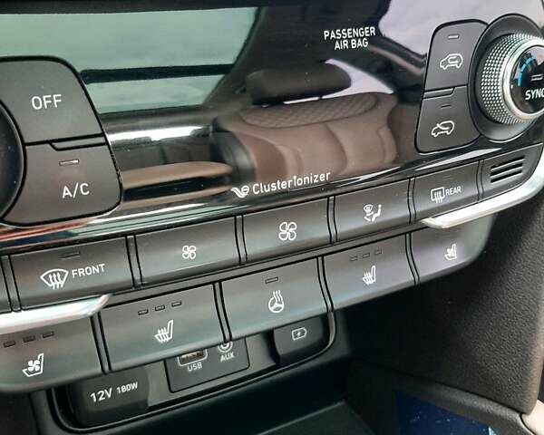 Сірий Хендай Санта Фе, об'ємом двигуна 2 л та пробігом 104 тис. км за 29300 $, фото 7 на Automoto.ua