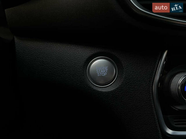 Серый Хендай Санта Фе, объемом двигателя 2.36 л и пробегом 21 тыс. км за 23900 $, фото 22 на Automoto.ua