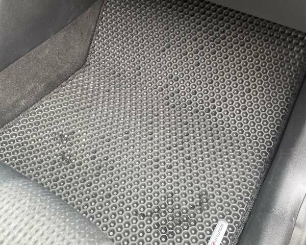 Серый Хендай Санта Фе, объемом двигателя 2.36 л и пробегом 99 тыс. км за 19800 $, фото 19 на Automoto.ua