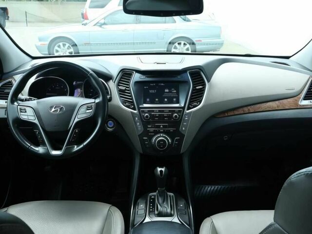 Серый Хендай Санта Фе, объемом двигателя 3.3 л и пробегом 39 тыс. км за 10000 $, фото 11 на Automoto.ua