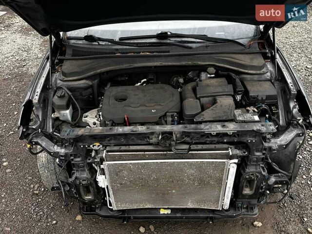 Серый Хендай Санта Фе, объемом двигателя 2.4 л и пробегом 164 тыс. км за 15200 $, фото 31 на Automoto.ua