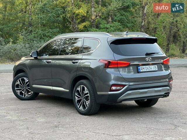 Сірий Хендай Санта Фе, об'ємом двигуна 2.2 л та пробігом 125 тис. км за 33500 $, фото 5 на Automoto.ua