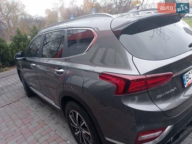 Серый Хендай Санта Фе, объемом двигателя 2 л и пробегом 130 тыс. км за 26700 $, фото 12 на Automoto.ua