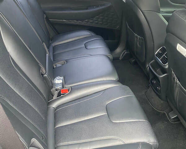 Серый Хендай Санта Фе, объемом двигателя 0 л и пробегом 132 тыс. км за 24800 $, фото 12 на Automoto.ua