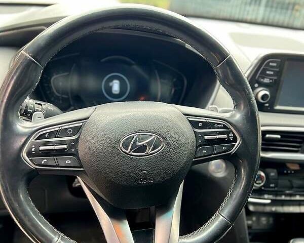 Серый Хендай Санта Фе, объемом двигателя 2.2 л и пробегом 95 тыс. км за 25999 $, фото 15 на Automoto.ua