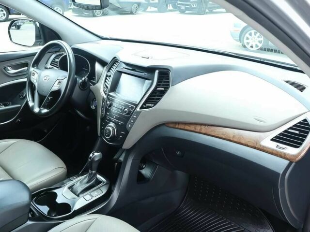 Серый Хендай Санта Фе, объемом двигателя 3.3 л и пробегом 39 тыс. км за 10000 $, фото 8 на Automoto.ua