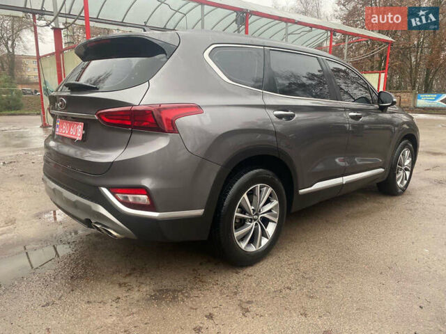 Серый Хендай Санта Фе, объемом двигателя 0 л и пробегом 132 тыс. км за 24800 $, фото 7 на Automoto.ua