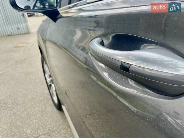 Серый Хендай Санта Фе, объемом двигателя 2 л и пробегом 141 тыс. км за 30500 $, фото 33 на Automoto.ua