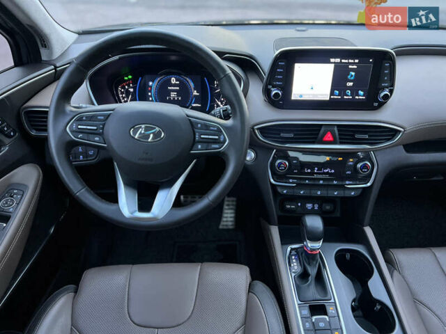 Сірий Хендай Санта Фе, об'ємом двигуна 2.2 л та пробігом 125 тис. км за 33500 $, фото 29 на Automoto.ua