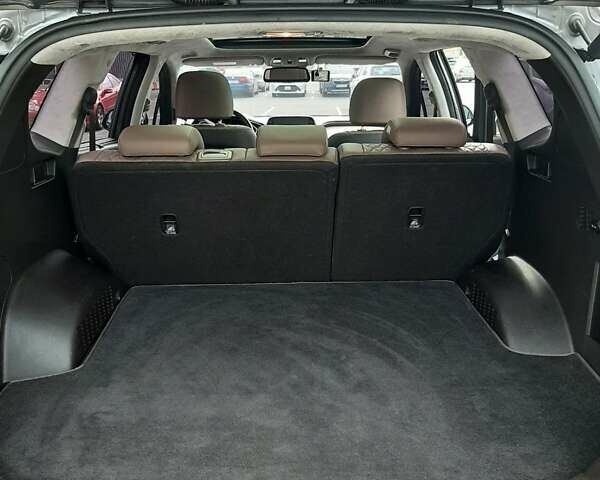 Сірий Хендай Санта Фе, об'ємом двигуна 2 л та пробігом 104 тис. км за 29300 $, фото 11 на Automoto.ua