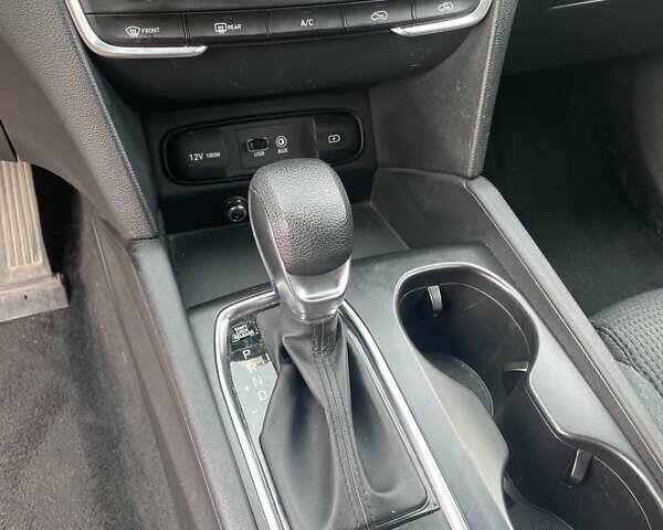 Серый Хендай Санта Фе, объемом двигателя 2.36 л и пробегом 99 тыс. км за 19800 $, фото 5 на Automoto.ua