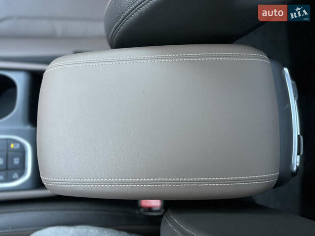 Сірий Хендай Санта Фе, об'ємом двигуна 2.2 л та пробігом 125 тис. км за 33500 $, фото 23 на Automoto.ua