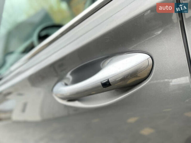 Серый Хендай Санта Фе, объемом двигателя 2.2 л и пробегом 95 тыс. км за 25999 $, фото 54 на Automoto.ua