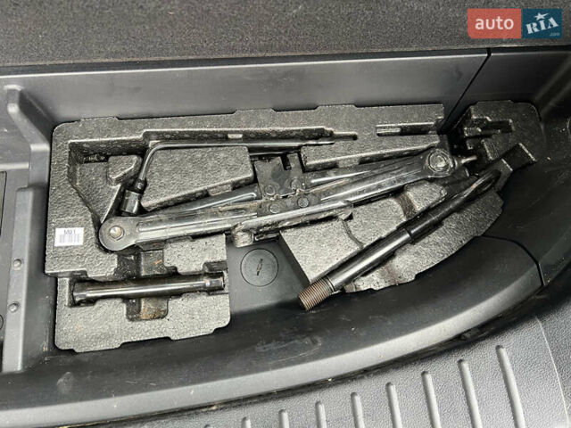 Серый Хендай Санта Фе, объемом двигателя 2.2 л и пробегом 95 тыс. км за 25999 $, фото 29 на Automoto.ua