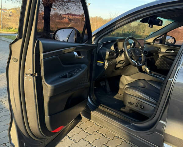 Серый Хендай Санта Фе, объемом двигателя 2.2 л и пробегом 106 тыс. км за 24900 $, фото 7 на Automoto.ua