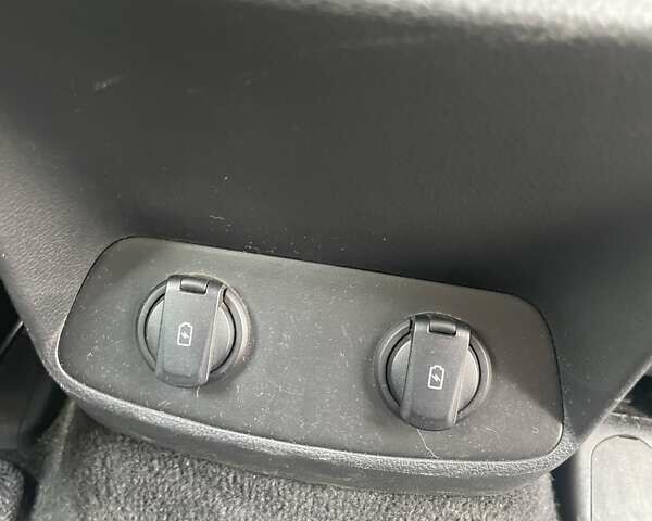 Серый Хендай Санта Фе, объемом двигателя 2.36 л и пробегом 99 тыс. км за 19800 $, фото 18 на Automoto.ua