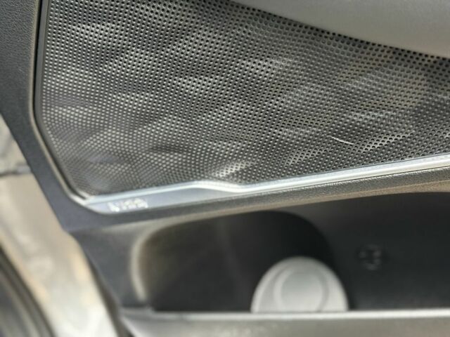 Серый Хендай Санта Фе, объемом двигателя 2 л и пробегом 146 тыс. км за 24000 $, фото 11 на Automoto.ua