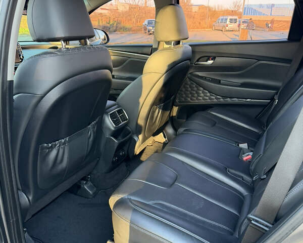 Серый Хендай Санта Фе, объемом двигателя 2.2 л и пробегом 106 тыс. км за 24900 $, фото 12 на Automoto.ua